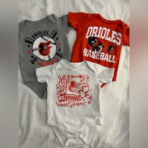 Like new! Official Orioles baseball onesies set of 3 size 6 months